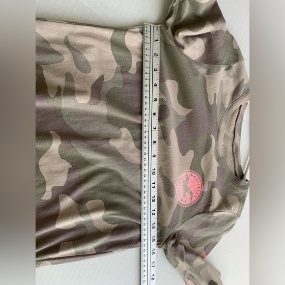 Hollister Long Sleeve Small Camo Shirt Excellent Condition Pink Lettering - Picture 10 of 12